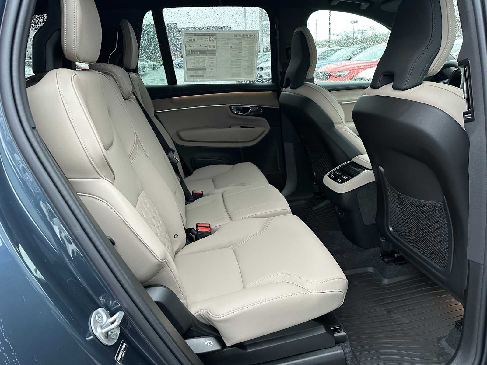 2026 Volvo XC90 Plus