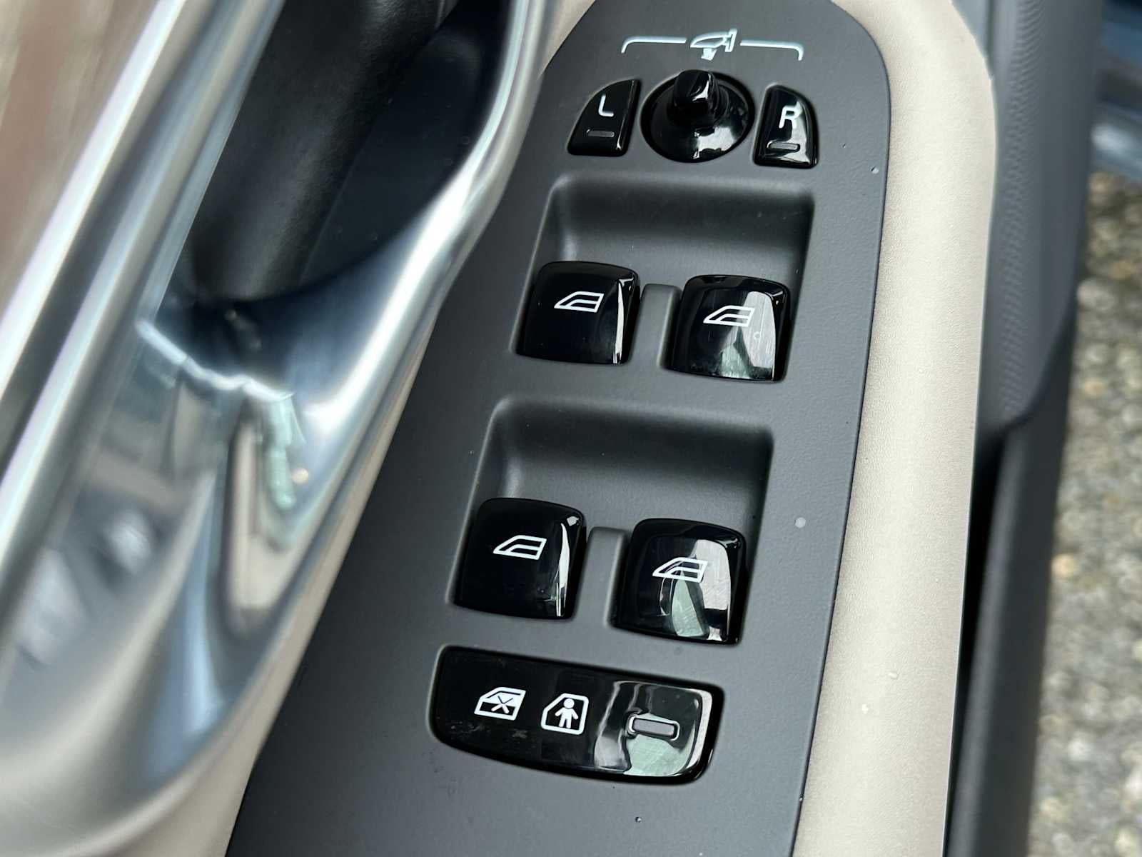 2026 Volvo XC90 Plus