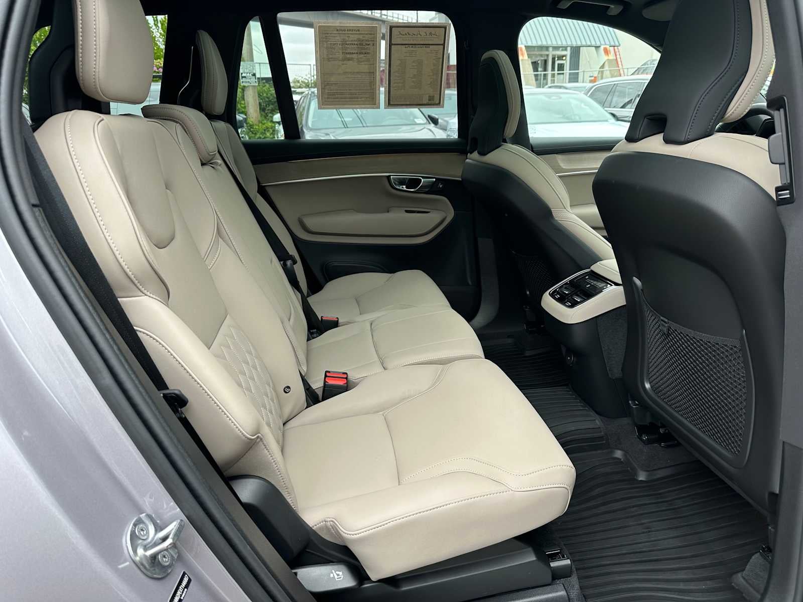 2026 Volvo XC90 Plus