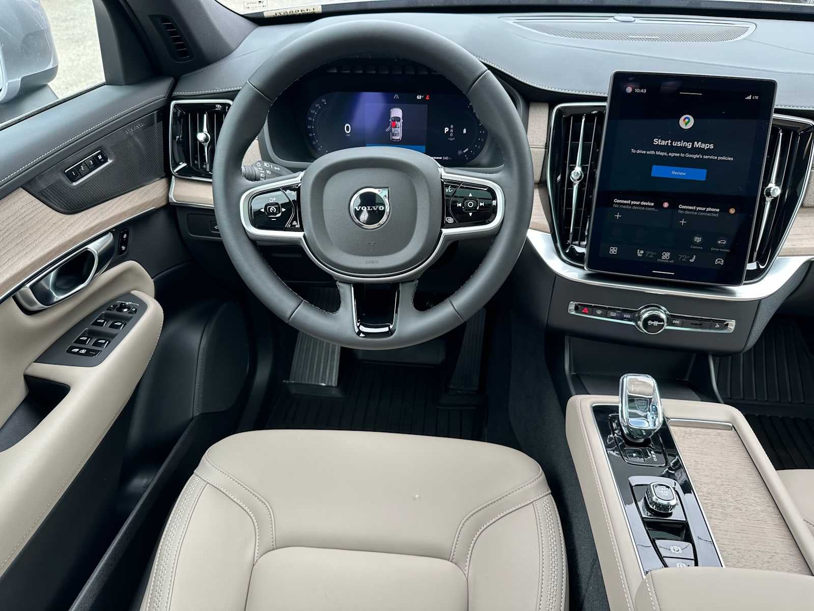 2026 Volvo XC90 Plus