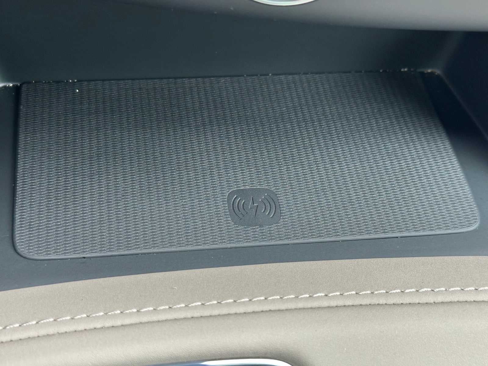 2026 Volvo XC90 Plus
