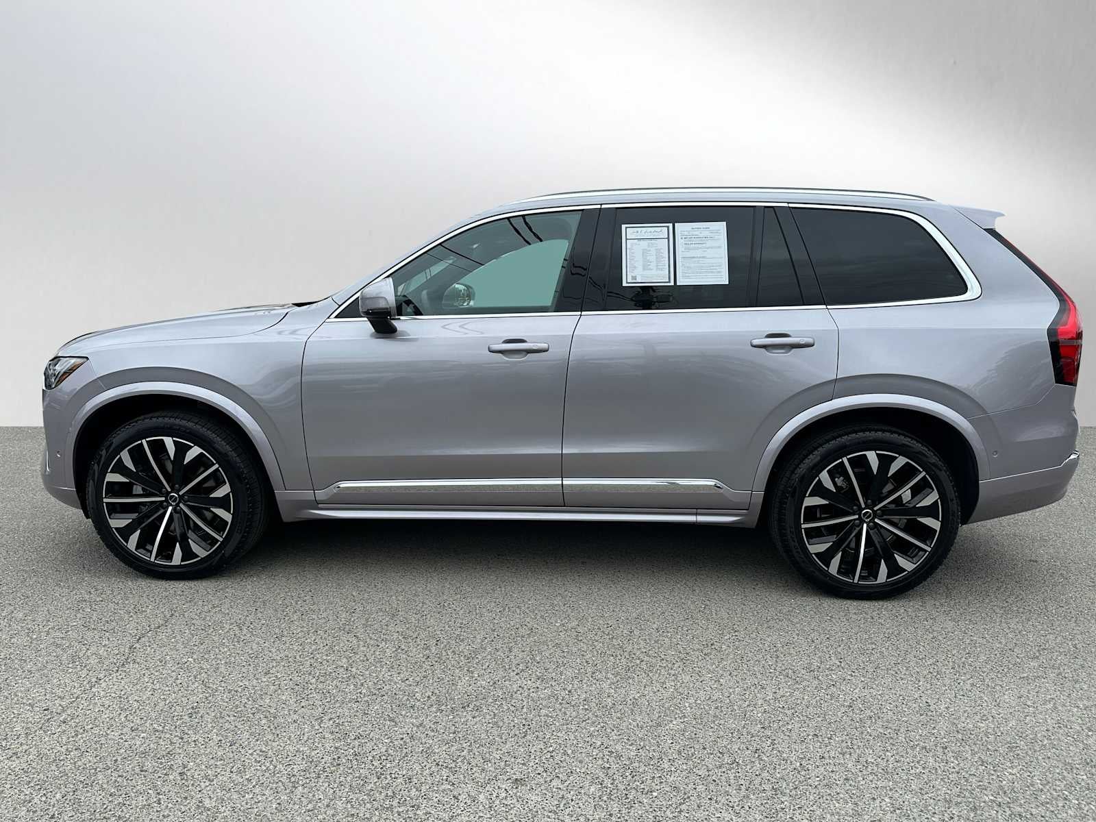 2026 Volvo XC90 Plus
