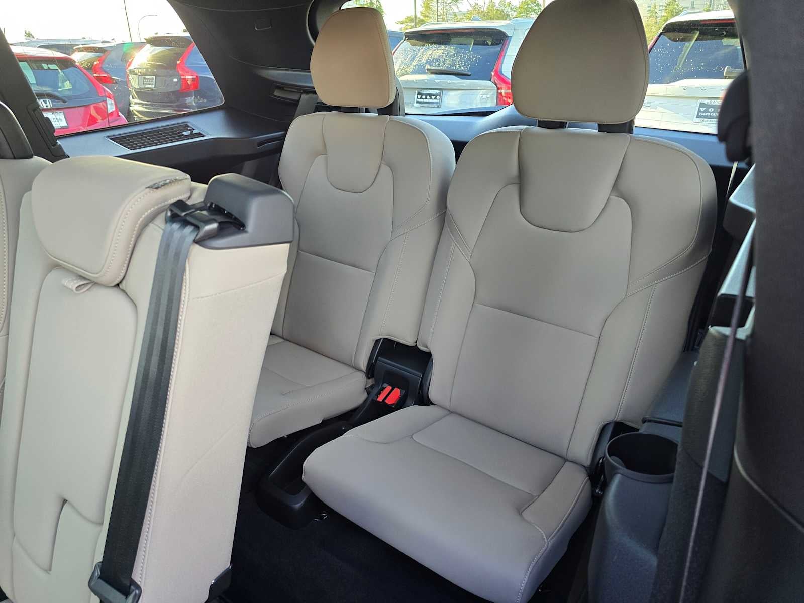 2026 Volvo XC90 Plus