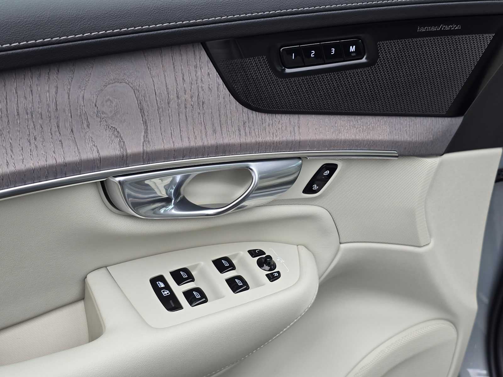 2026 Volvo XC90 Ultra