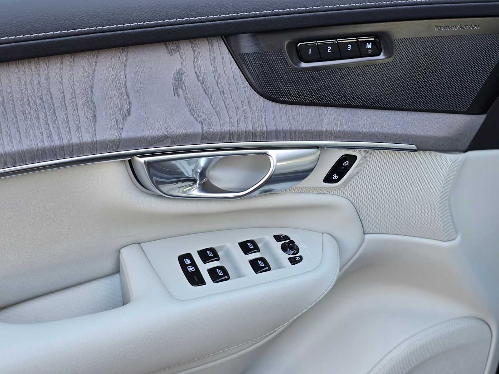 2026 Volvo XC90 Ultra