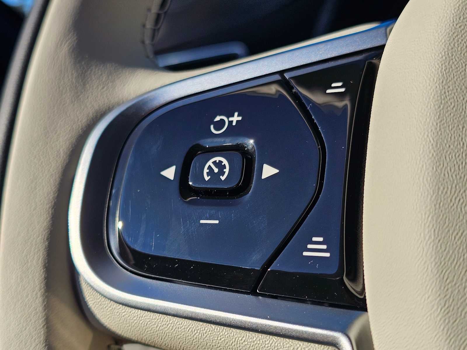 2025 Volvo XC90 Ultra