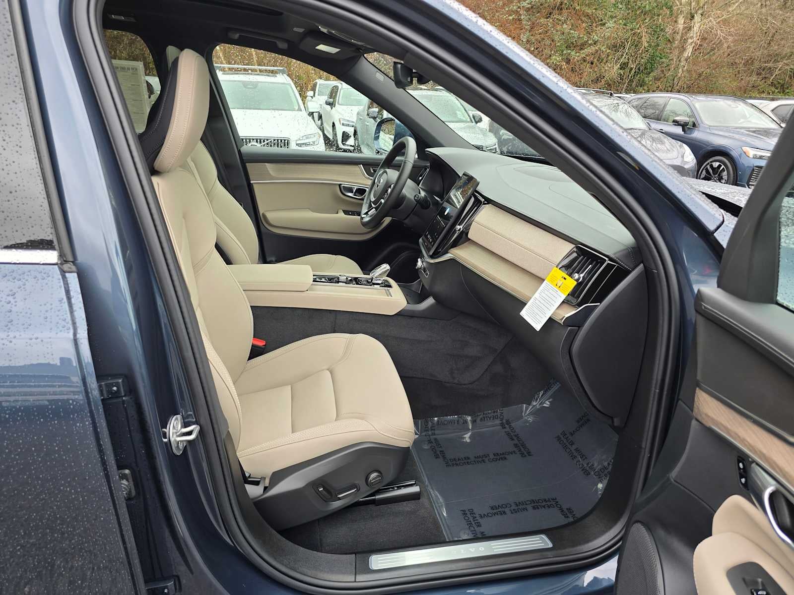 2026 Volvo XC90 Core