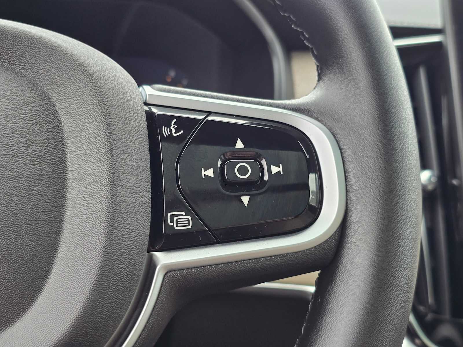 2026 Volvo XC90 Core