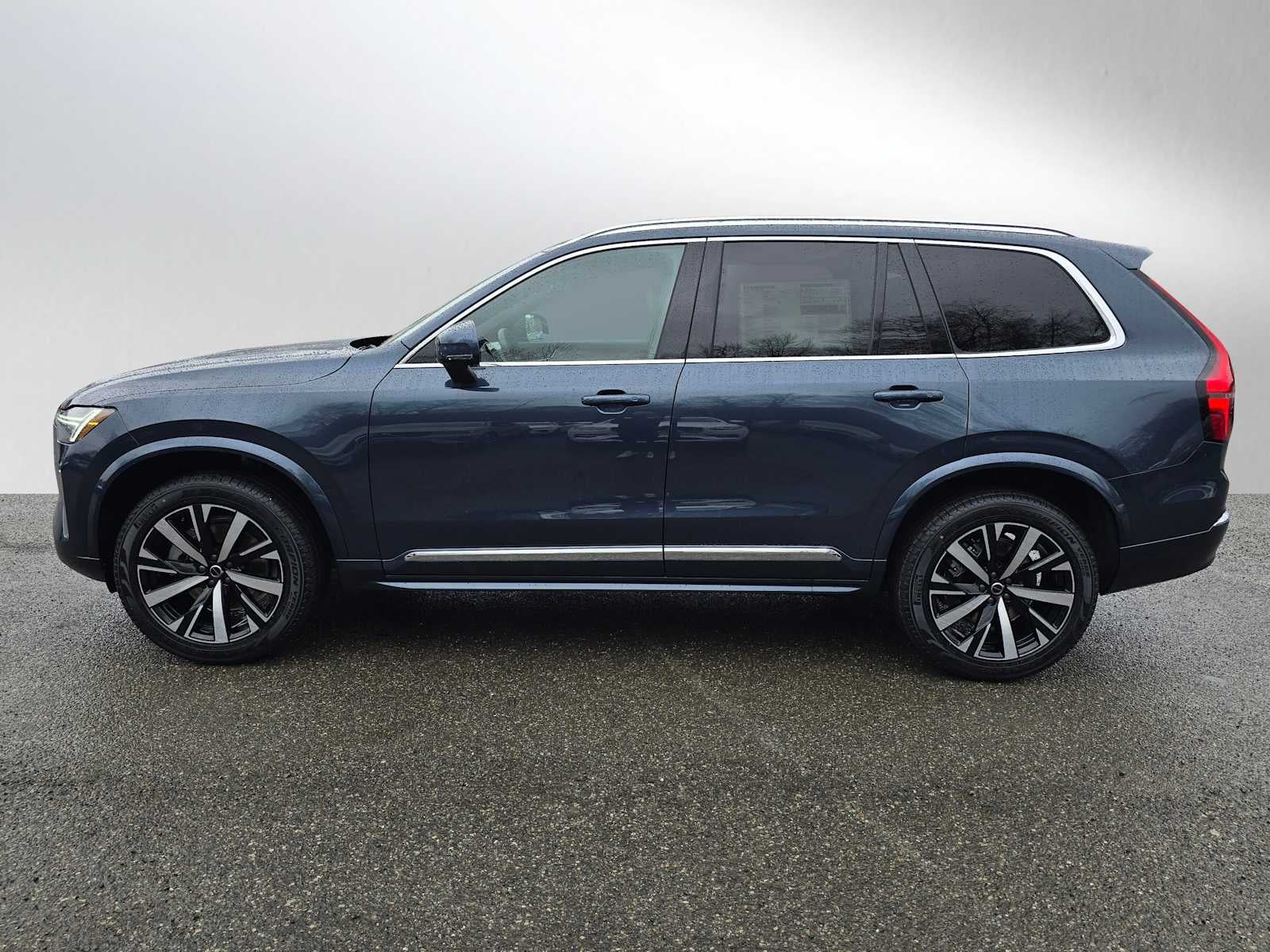 2026 Volvo XC90 Core