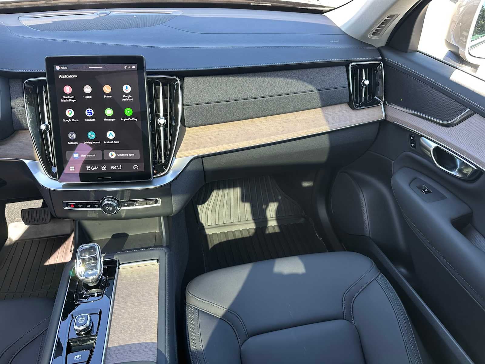 2026 Volvo XC90 Core