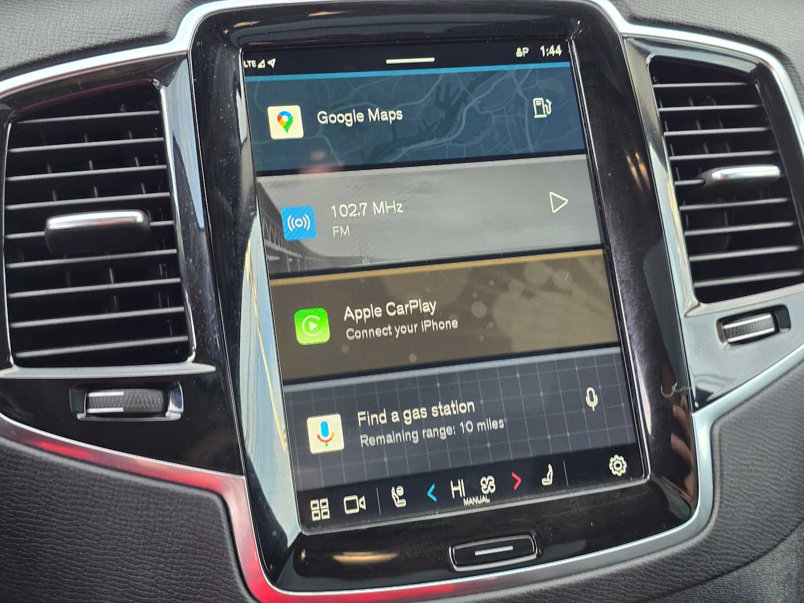 2023 Volvo XC90 Plus