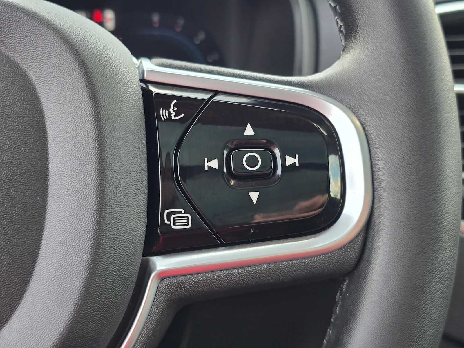 2023 Volvo XC90 Plus