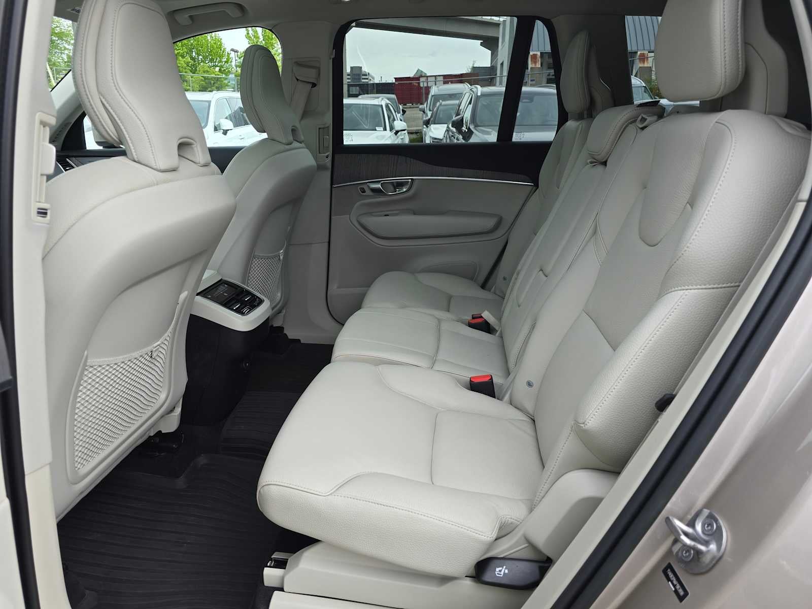 2023 Volvo XC90 Plus