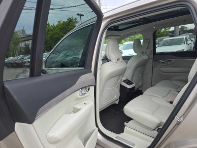 2023 Volvo XC90 Plus