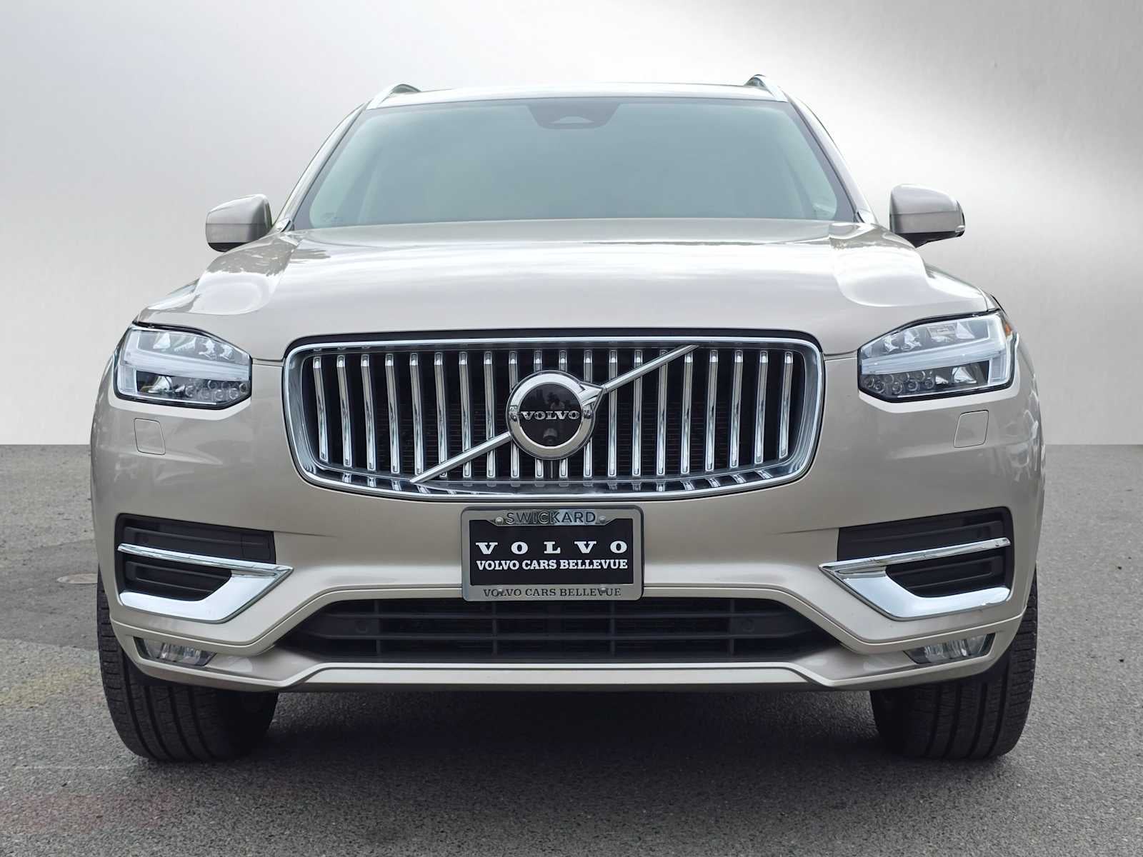 2023 Volvo XC90 Plus