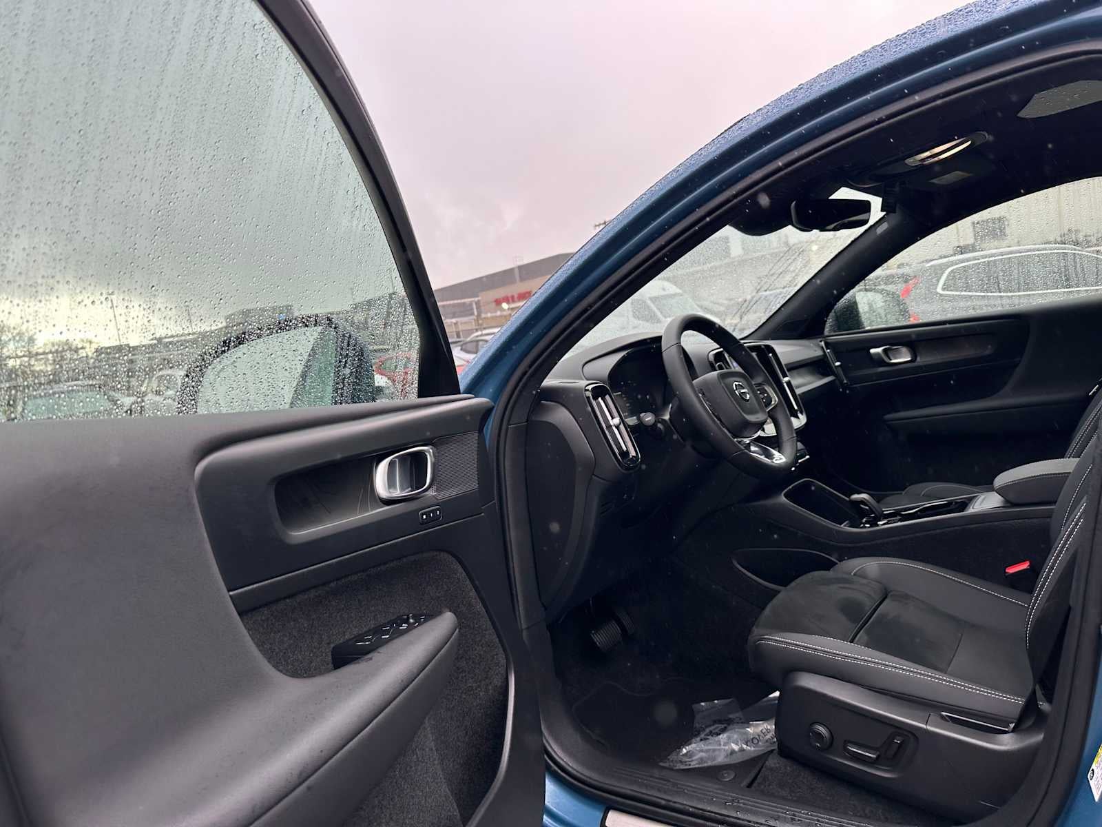 2023 Volvo C40 Recharge Pure Electric Plus