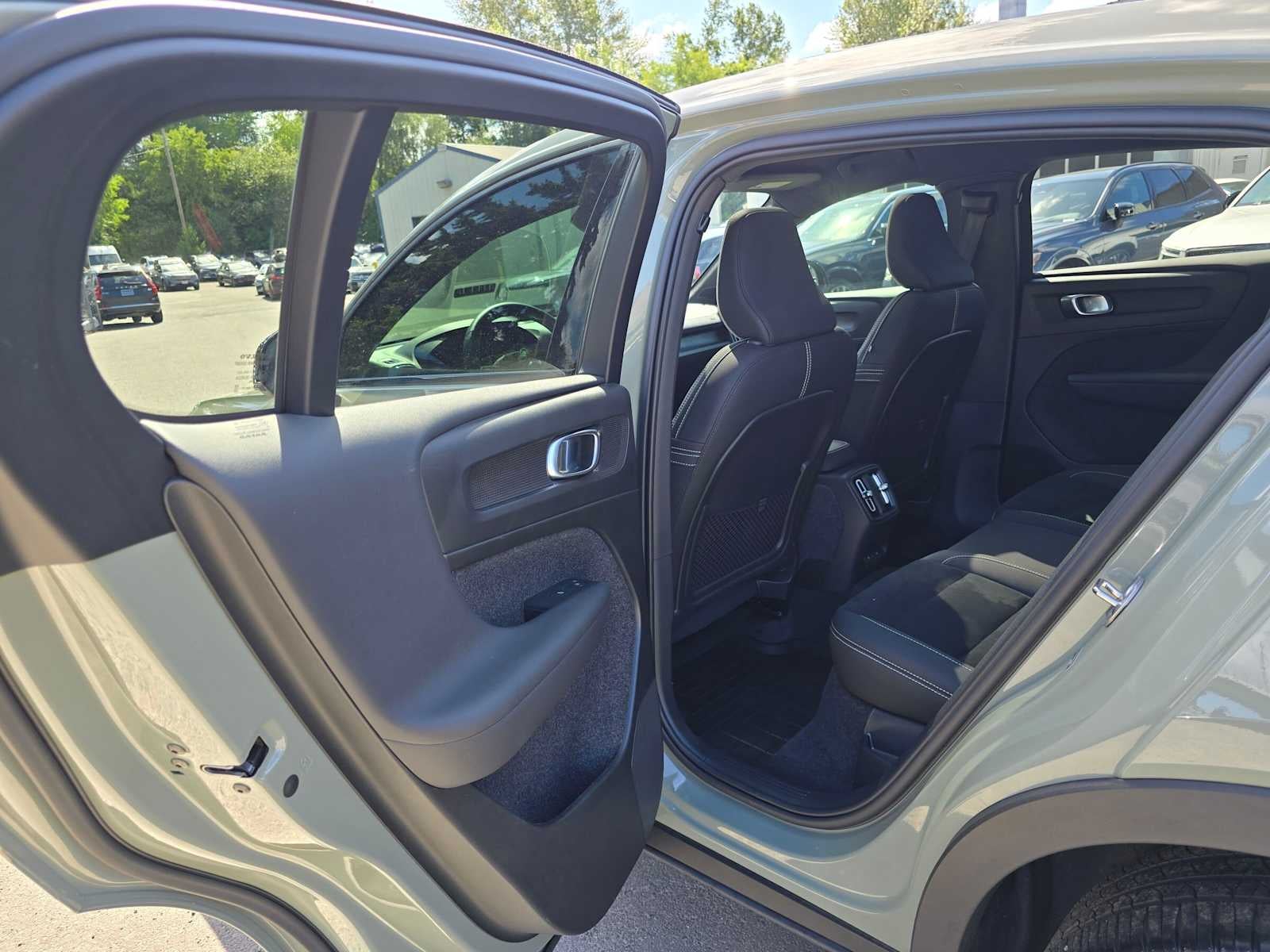 2023 Volvo C40 Recharge Pure Electric Plus