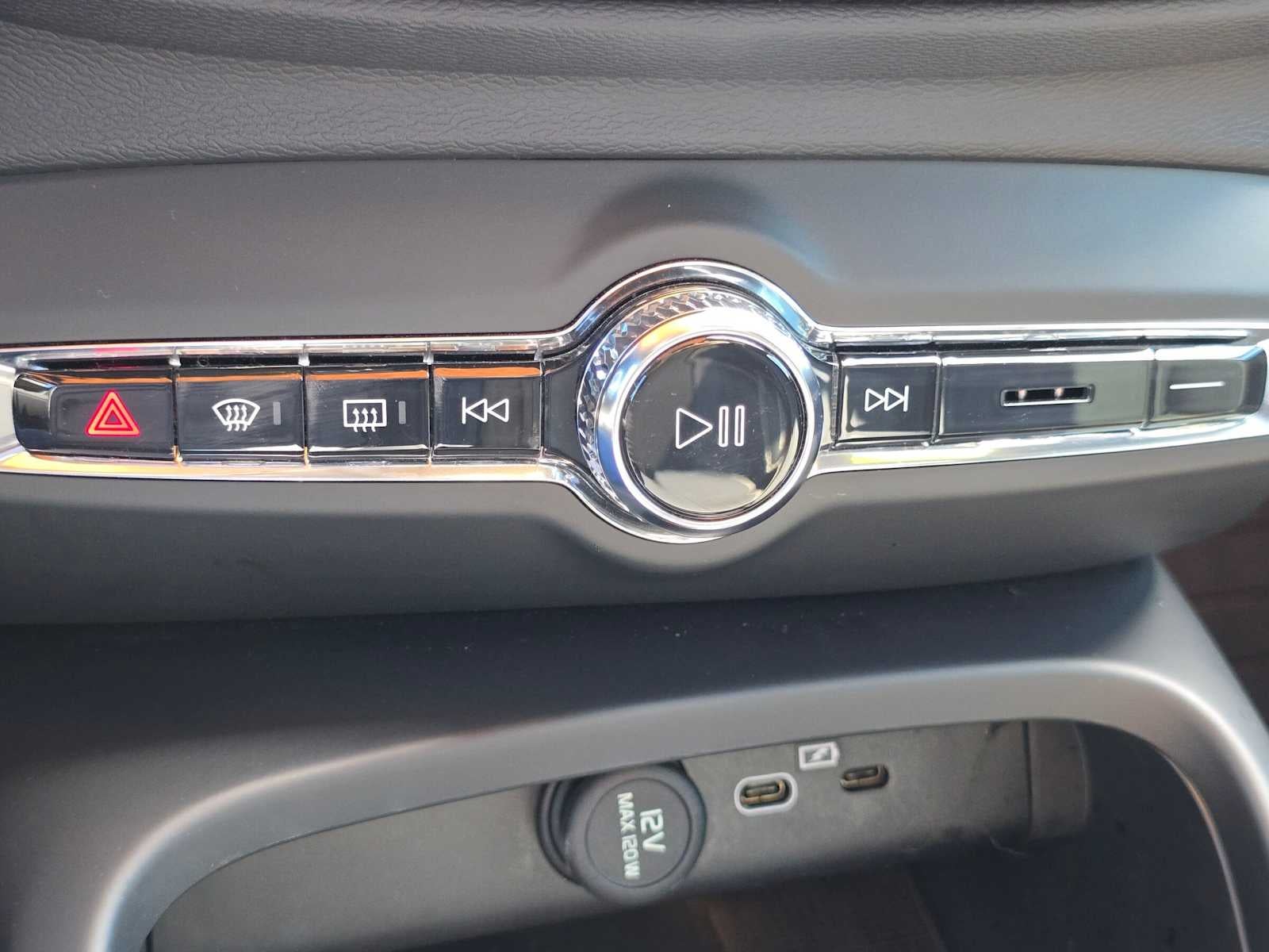 2023 Volvo C40 Recharge Pure Electric Plus