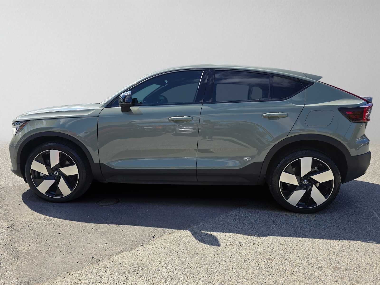 2023 Volvo C40 Recharge Pure Electric Plus