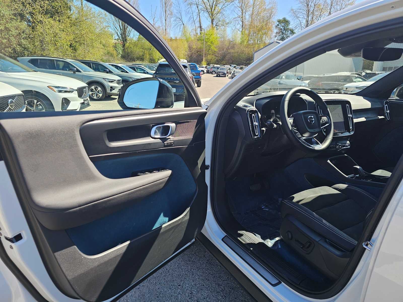 2023 Volvo C40 Recharge Pure Electric Plus