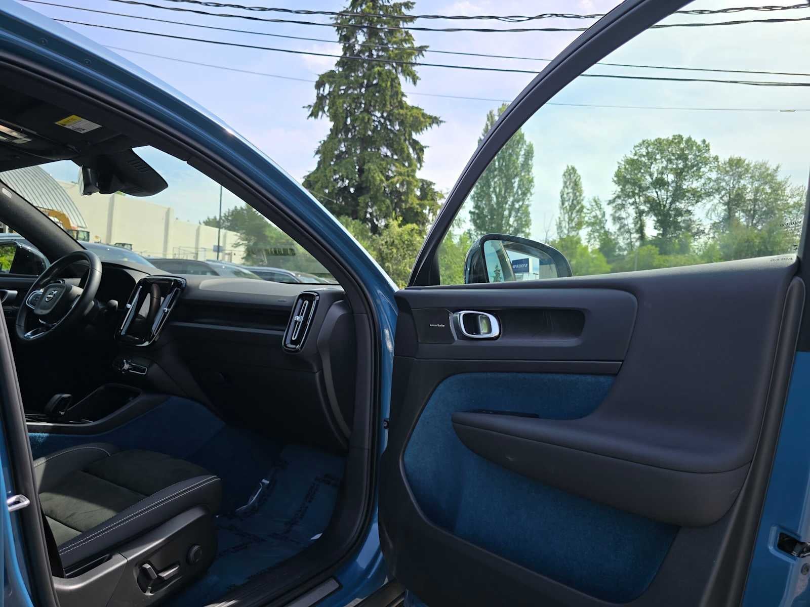 2023 Volvo C40 Recharge Pure Electric Ultimate