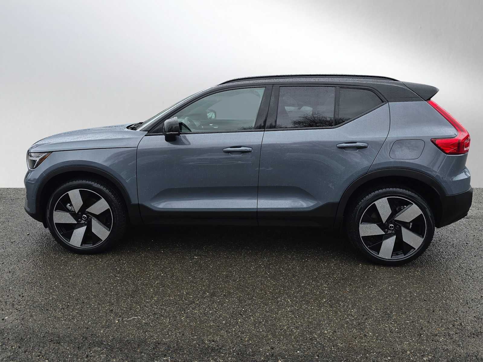 2023 Volvo XC40 Recharge Pure Electric Ultimate