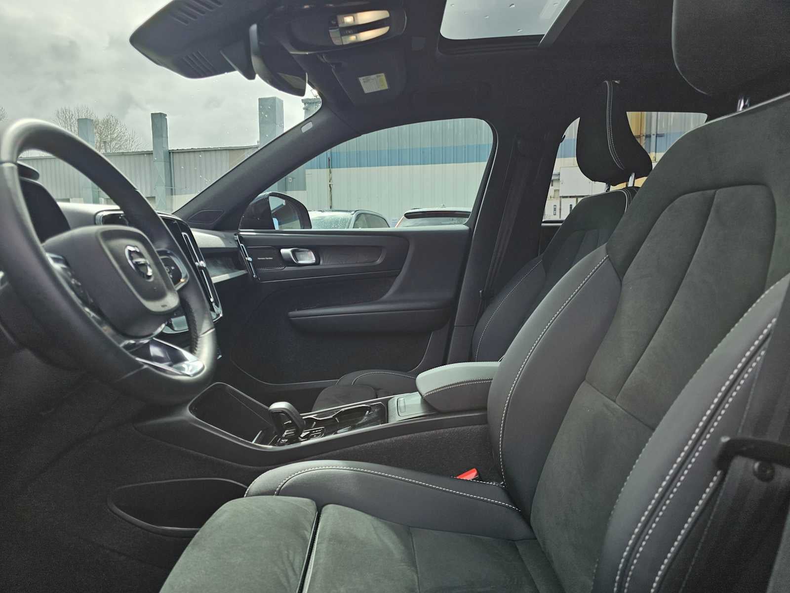 2023 Volvo XC40 Recharge Pure Electric Ultimate