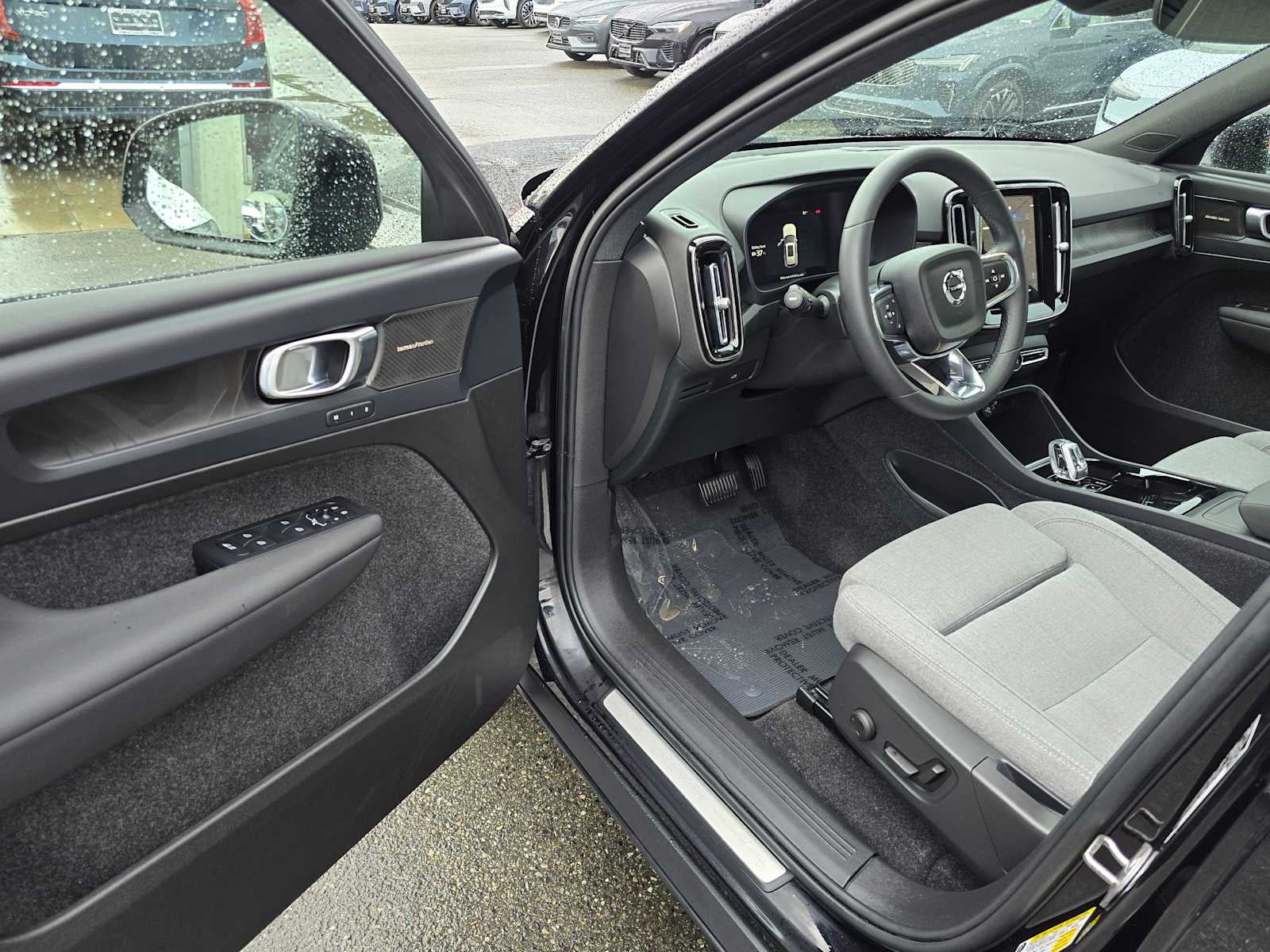 2023 Volvo XC40 Recharge Pure Electric Ultimate