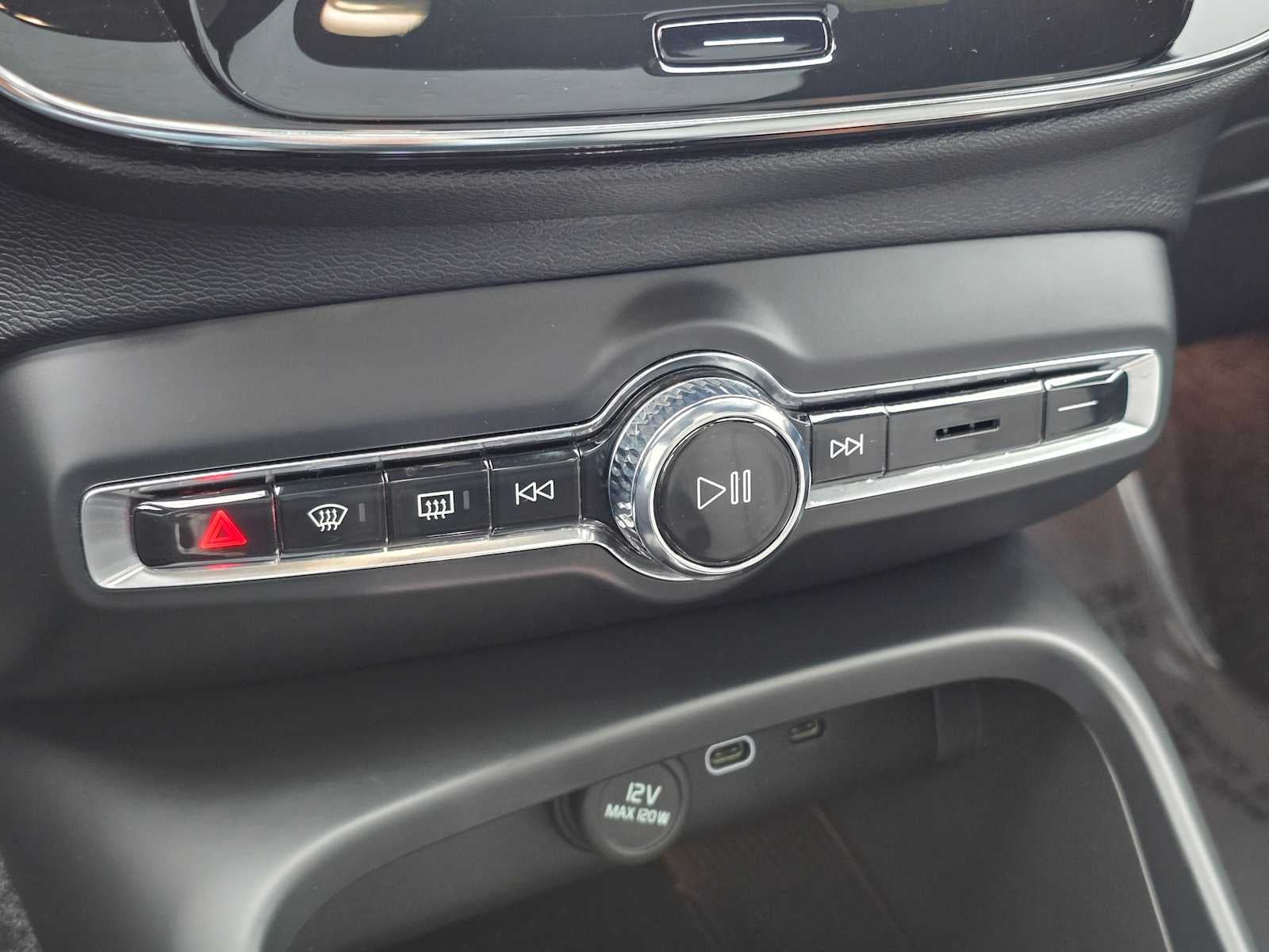 2023 Volvo XC40 Recharge Pure Electric Ultimate