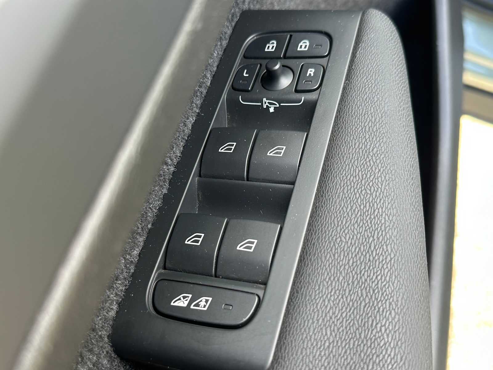 2023 Volvo XC40 Recharge Pure Electric Ultimate