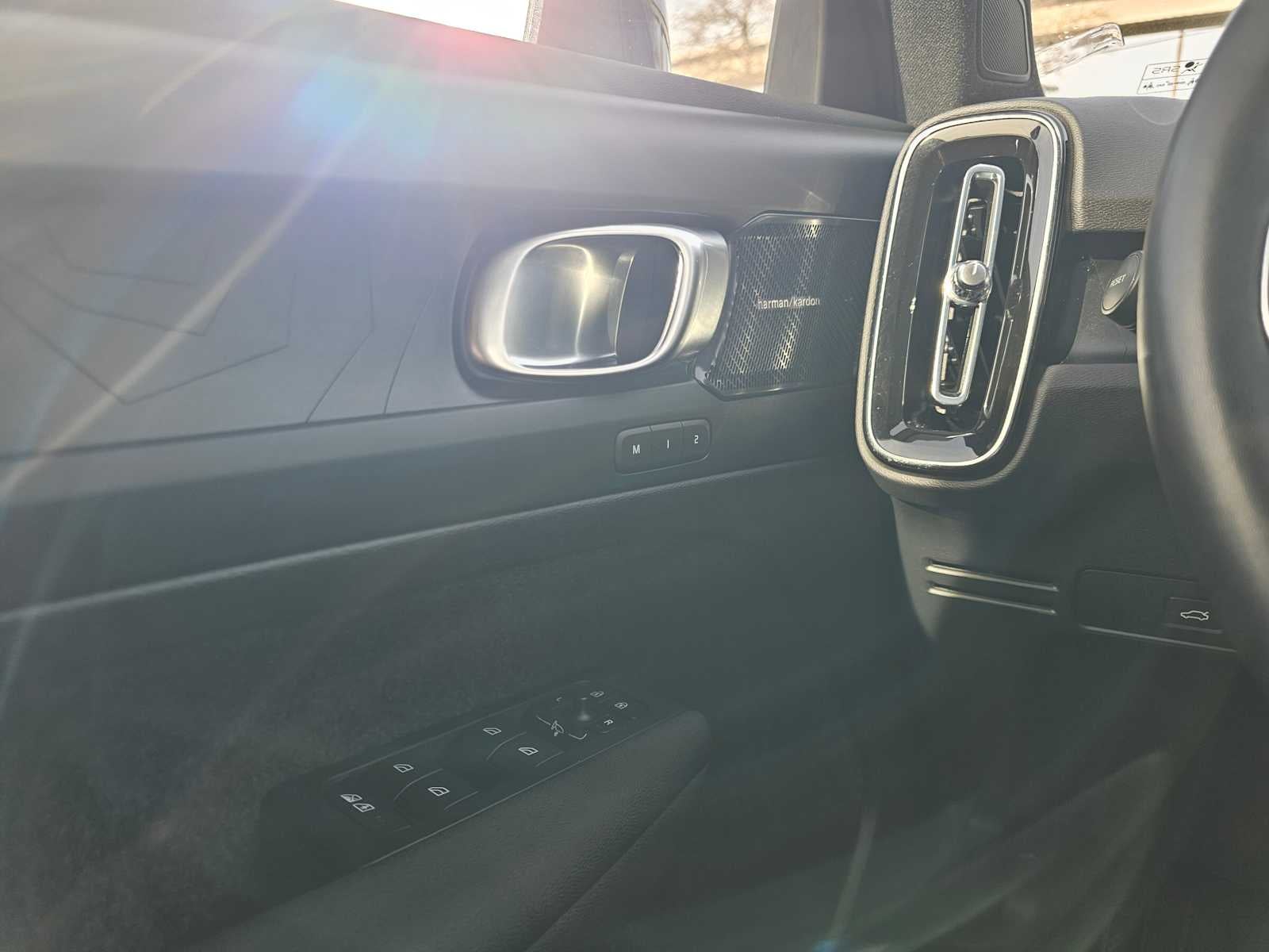 2023 Volvo XC40 Recharge Pure Electric Ultimate