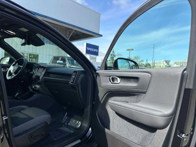 2025 Volvo EX40 Plus