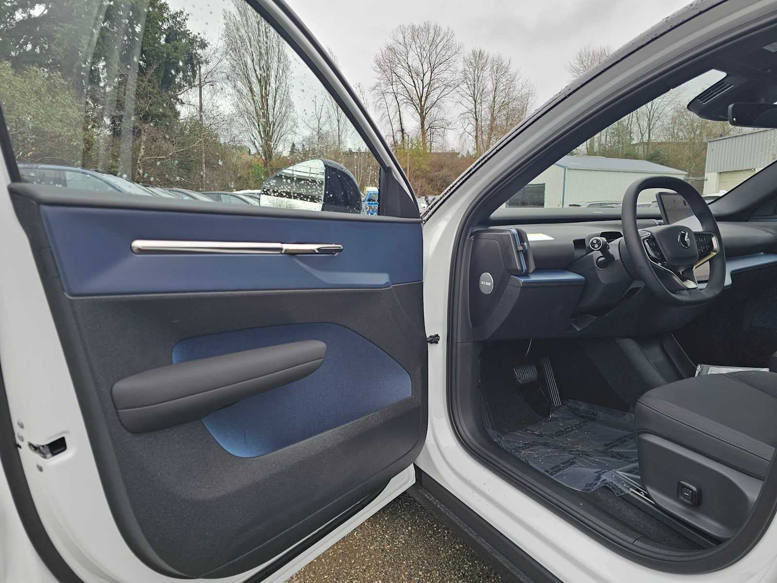 2026 Volvo EX30 Cross Country Ultra