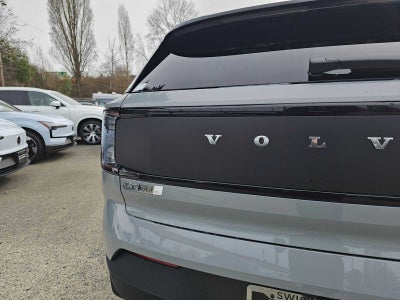 2026 Volvo EX30 Cross Country Ultra