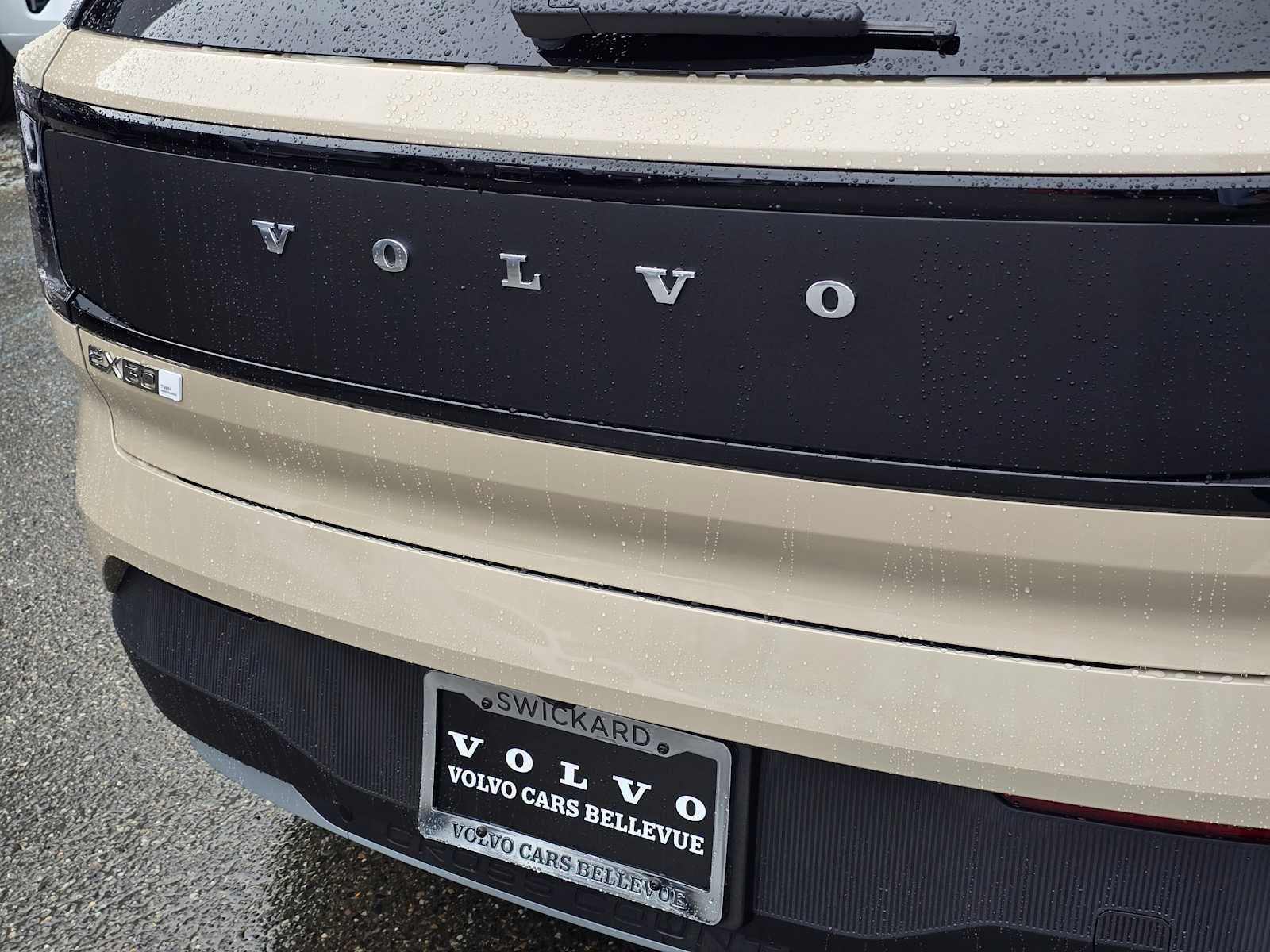2026 Volvo EX30 Cross Country Ultra