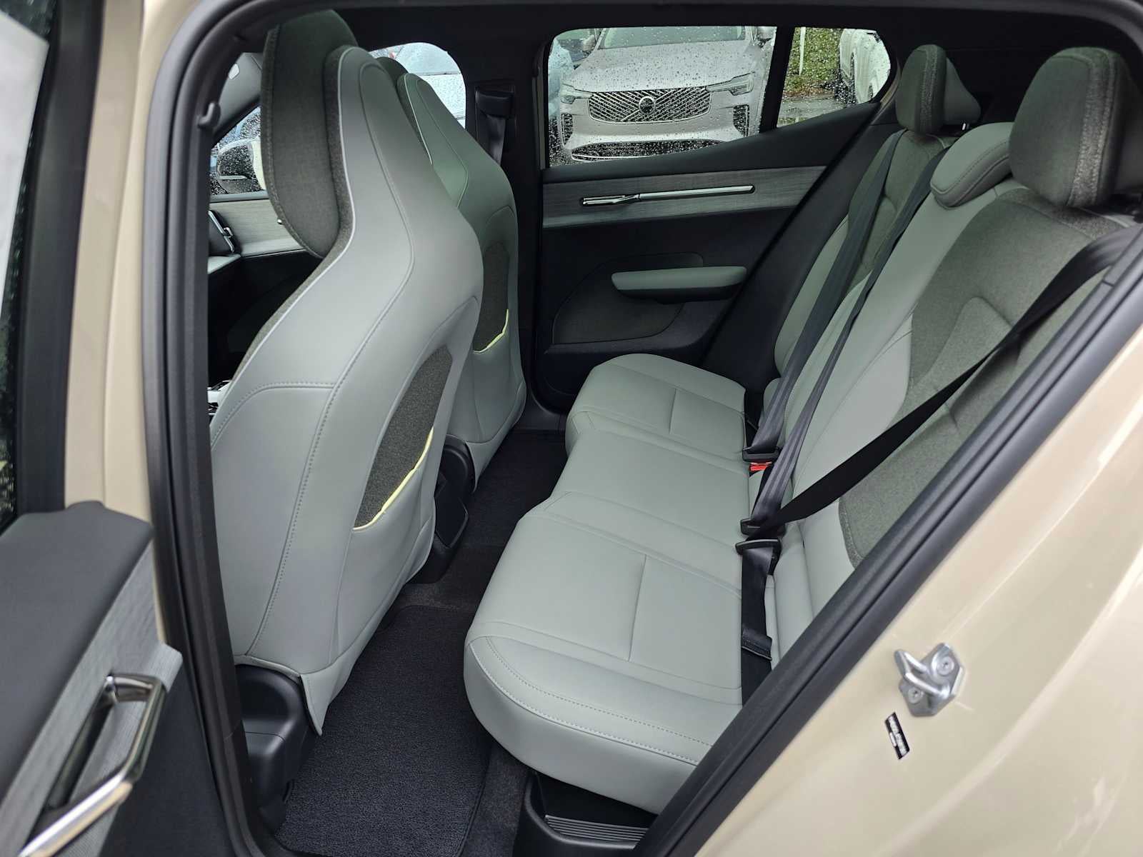 2026 Volvo EX30 Cross Country Ultra