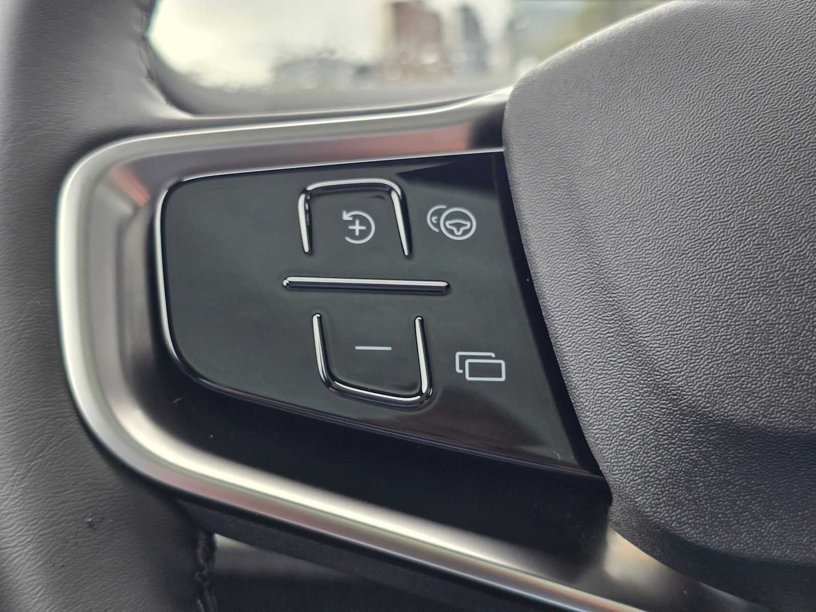 2026 Volvo EX30 Cross Country Ultra