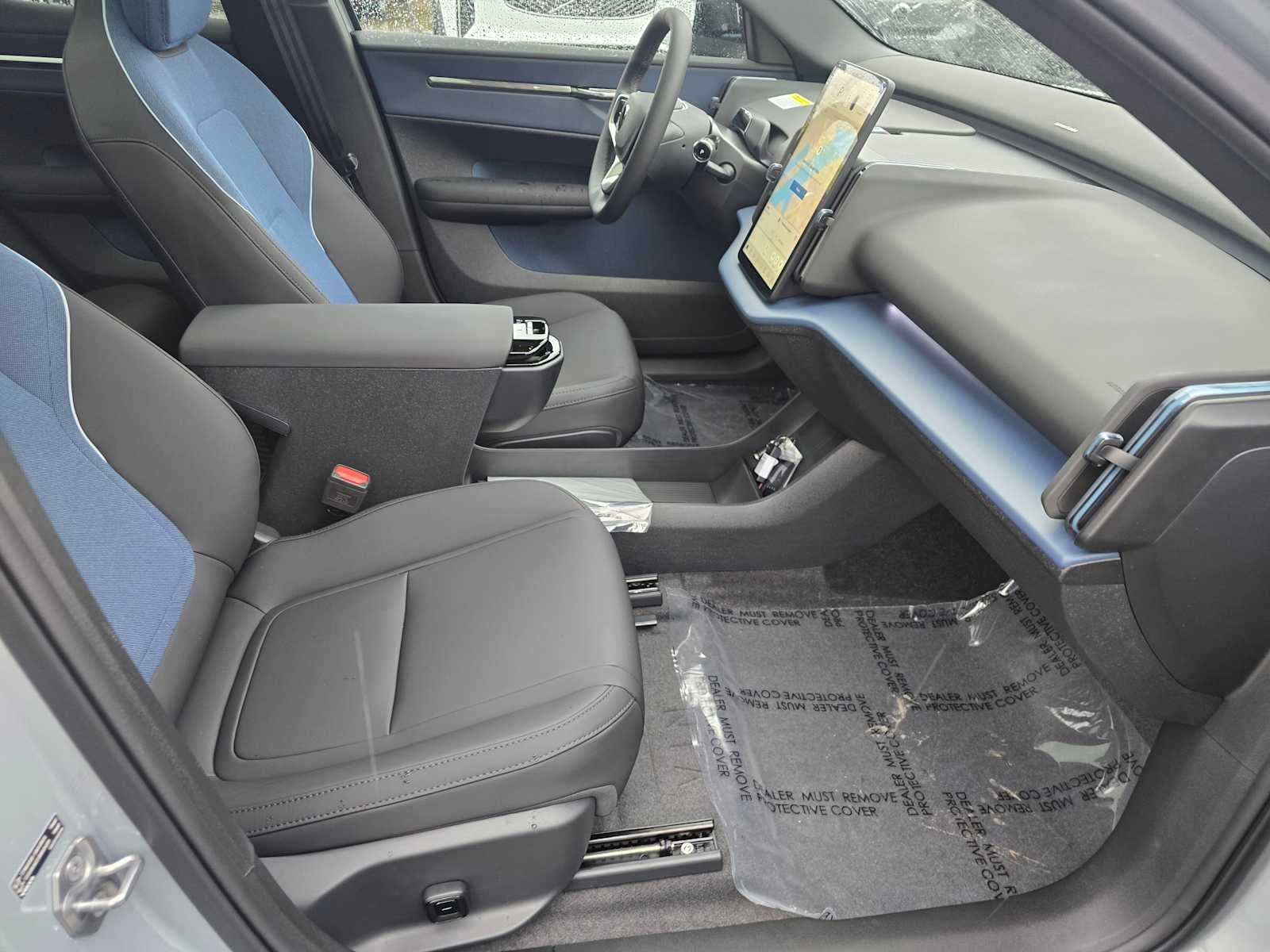 2026 Volvo EX30 Cross Country Ultra