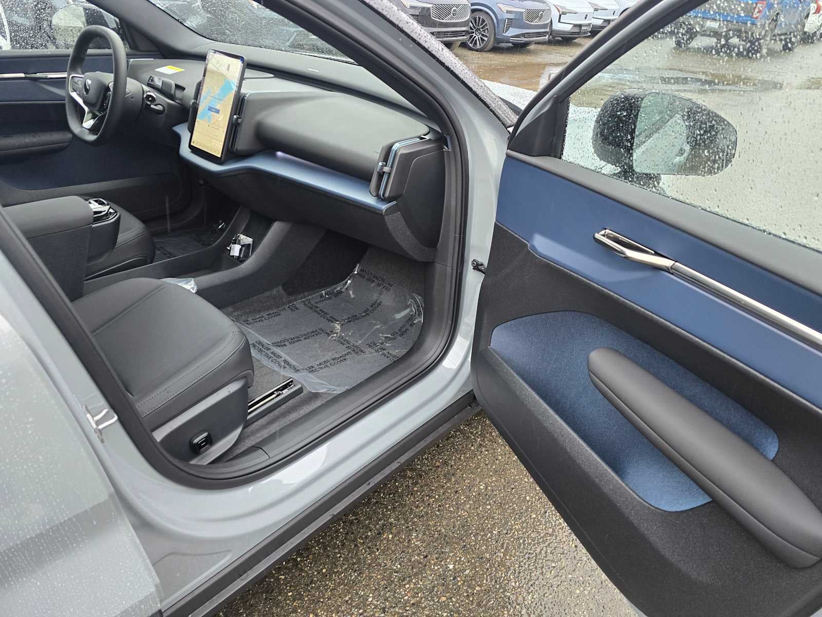 2026 Volvo EX30 Cross Country Ultra