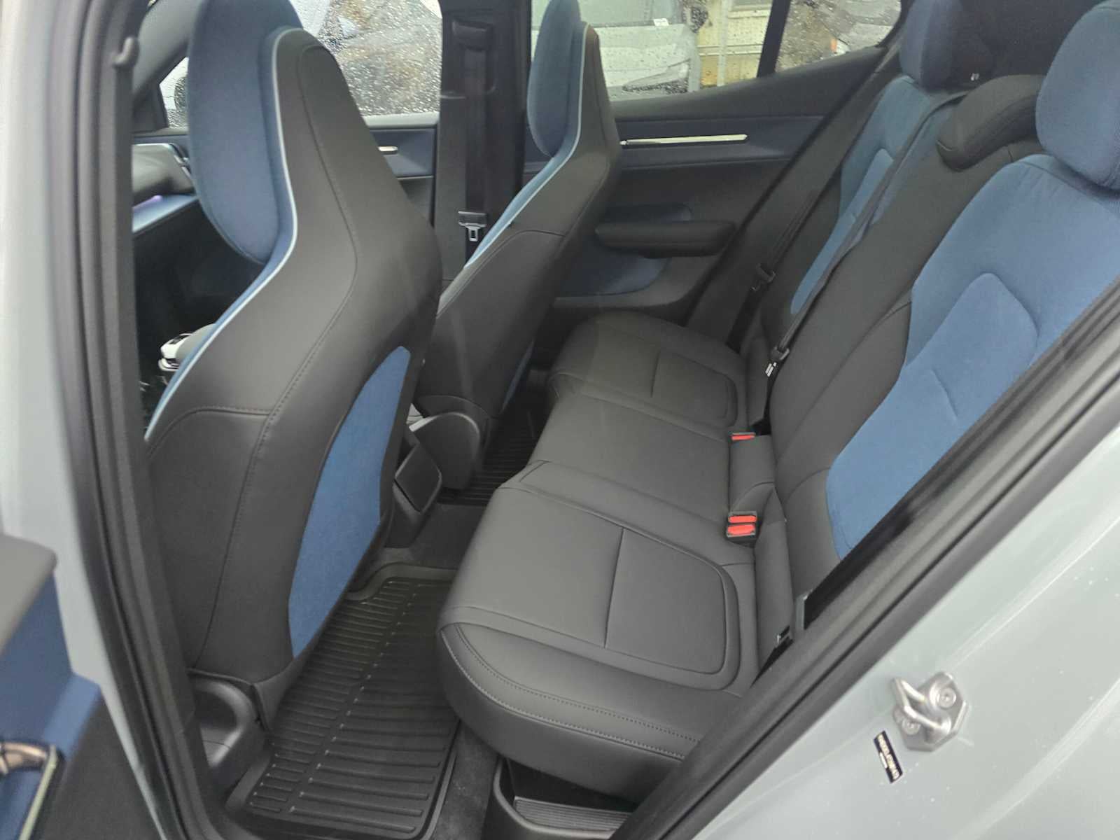 2026 Volvo EX30 Cross Country Ultra