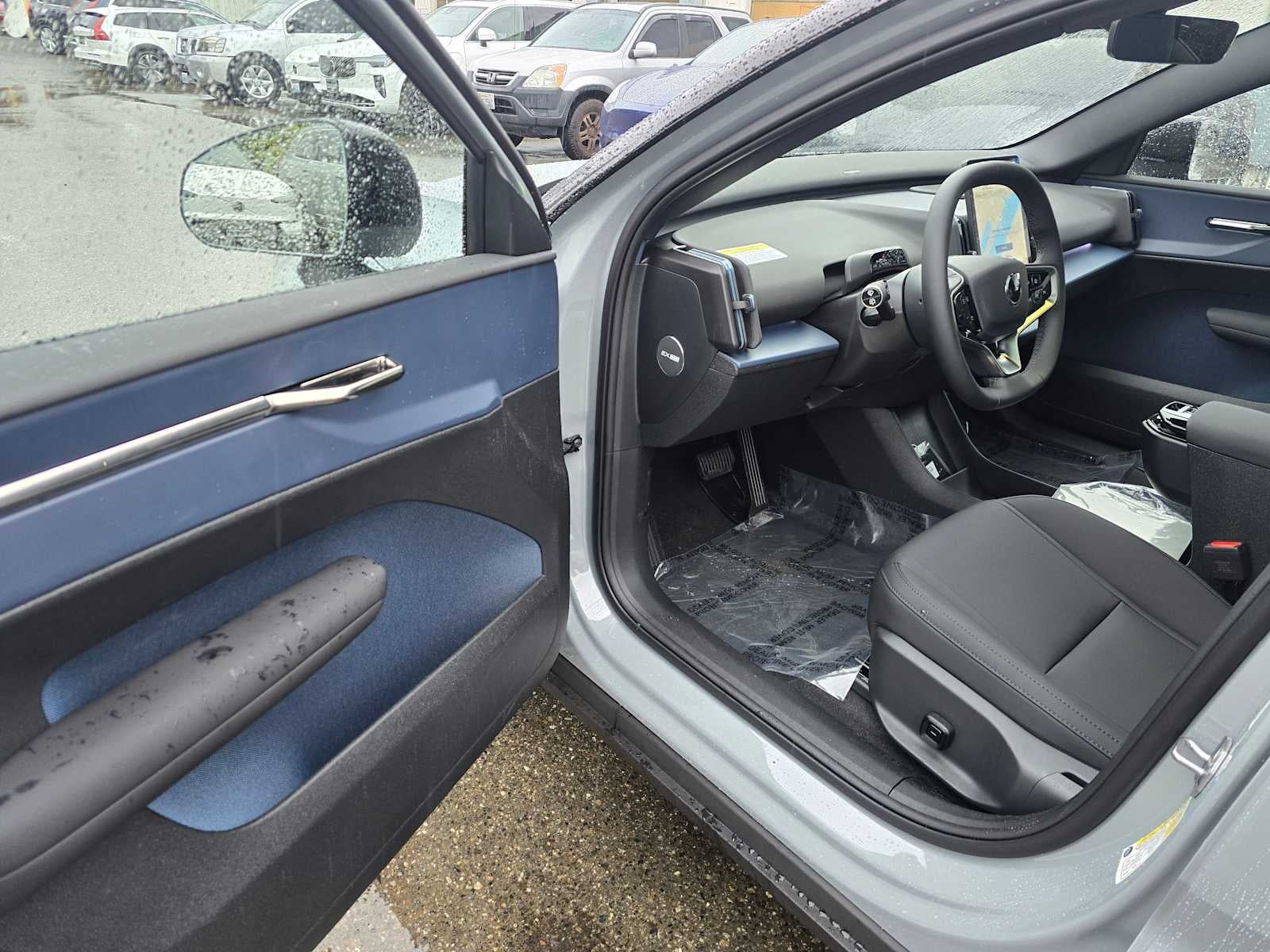 2026 Volvo EX30 Cross Country Ultra
