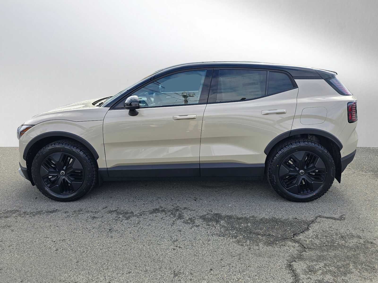 2026 Volvo EX30 Cross Country Ultra