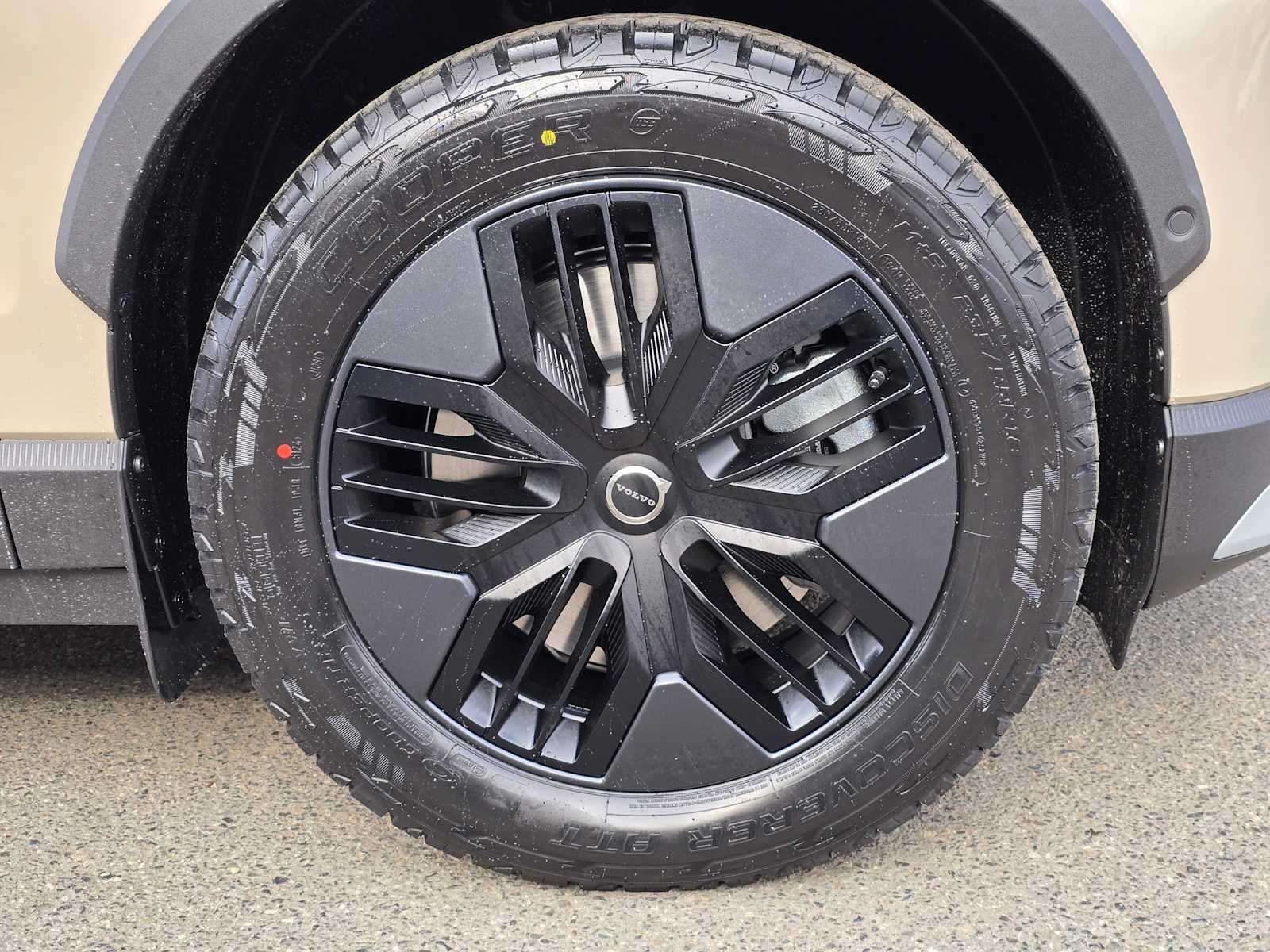 2026 Volvo EX30 Cross Country Ultra