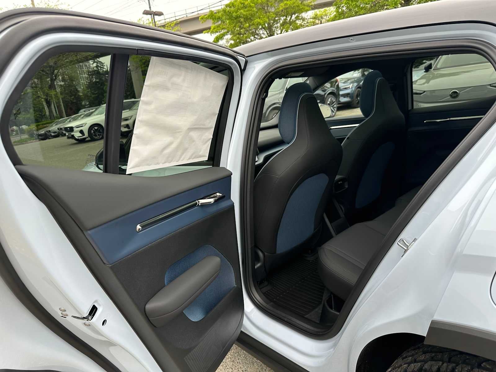 2026 Volvo EX30 Cross Country Ultra