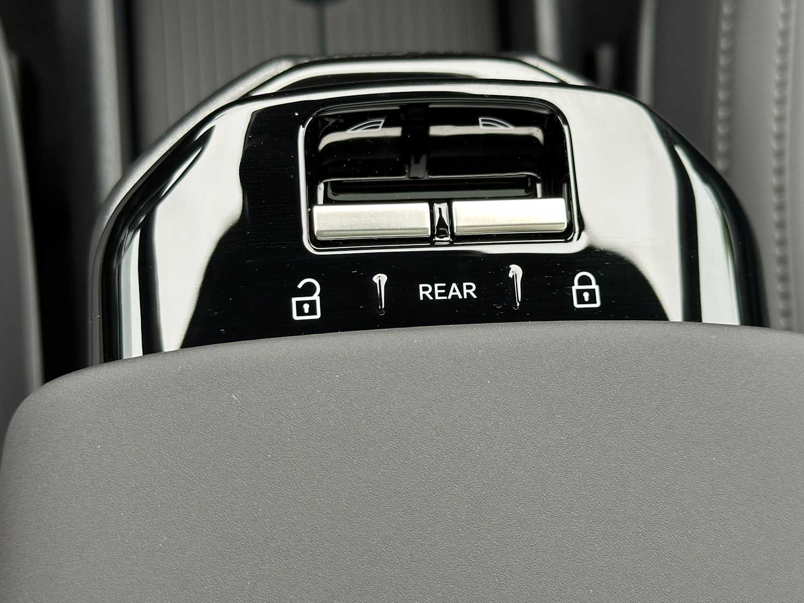 2026 Volvo EX30 Cross Country Ultra