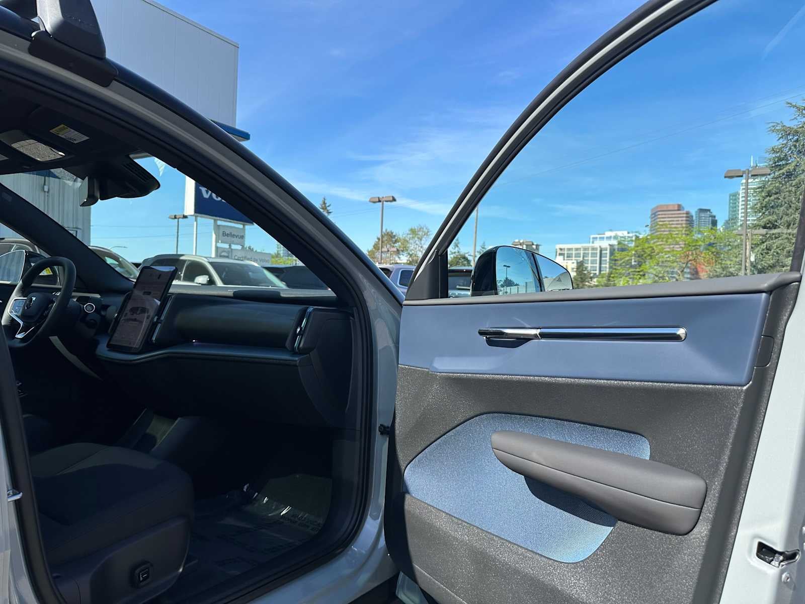 2026 Volvo EX30 Cross Country Ultra