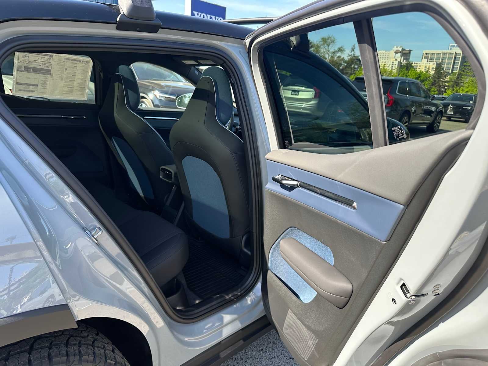 2026 Volvo EX30 Cross Country Ultra