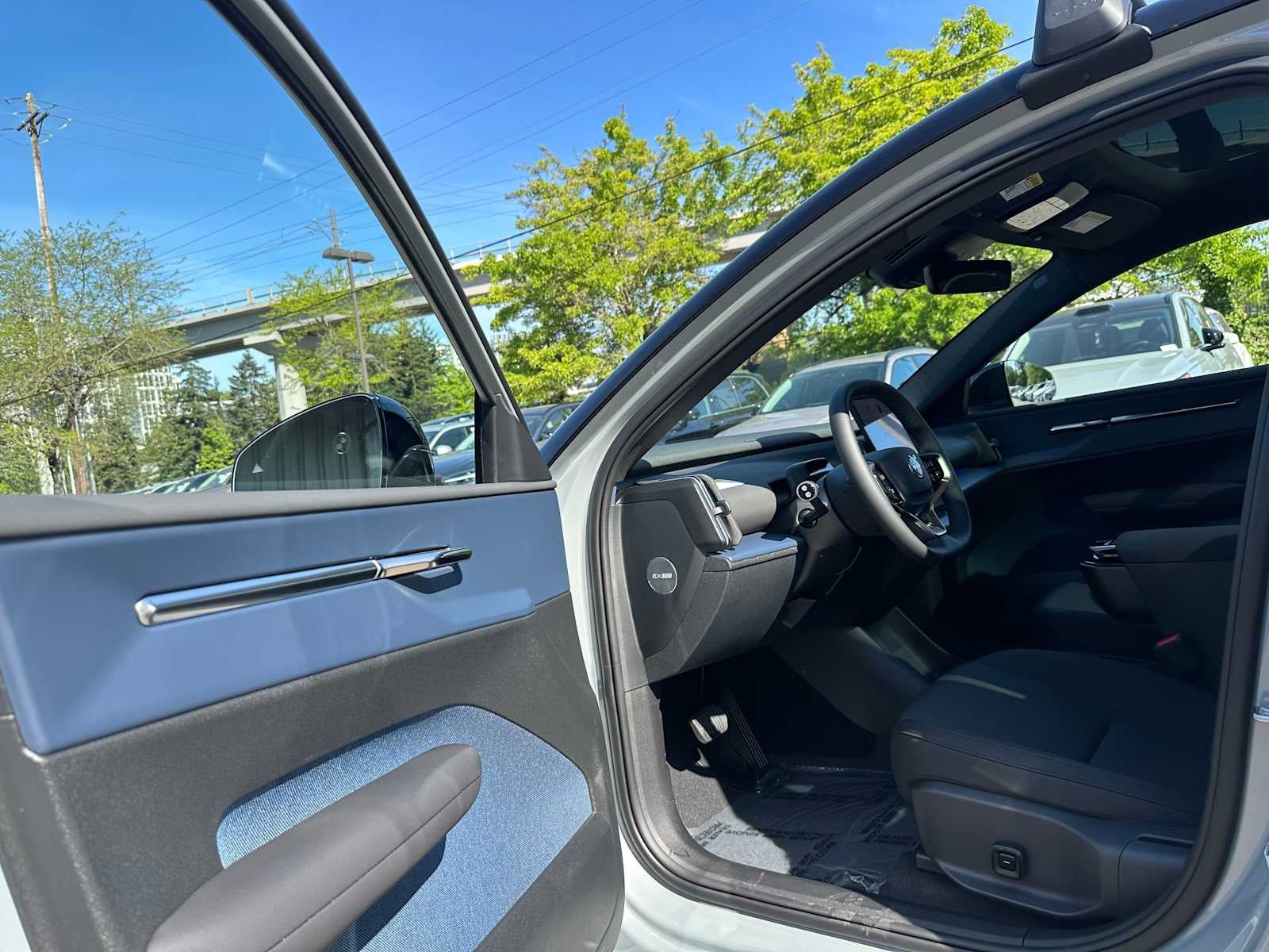 2026 Volvo EX30 Cross Country Ultra