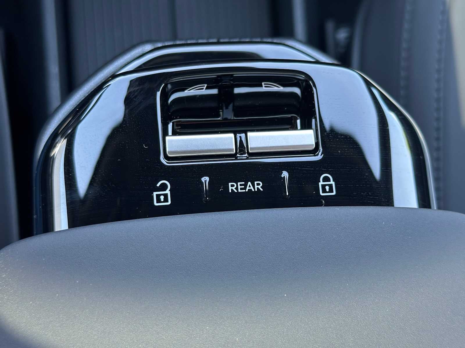 2026 Volvo EX30 Cross Country Ultra