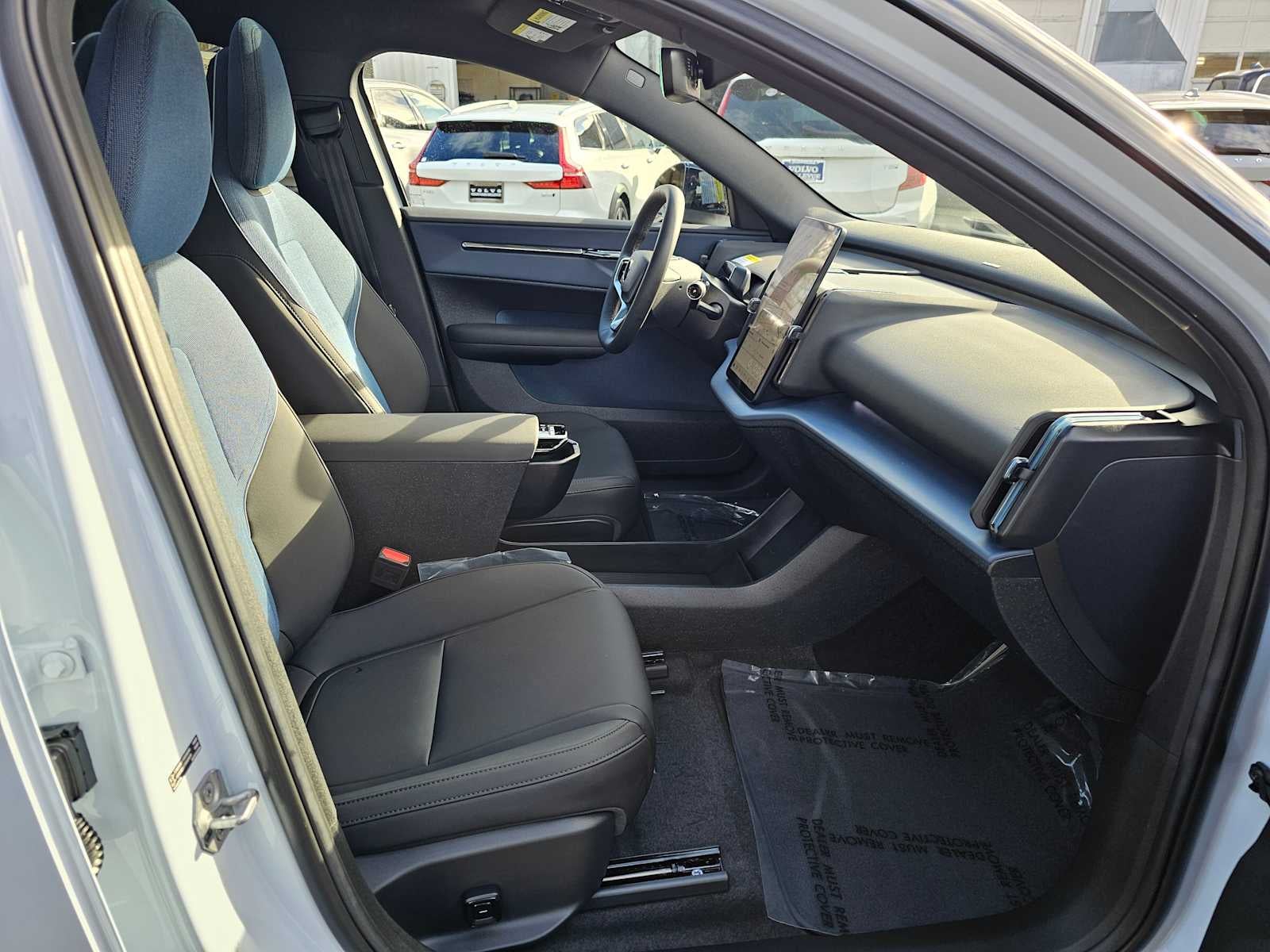 2026 Volvo EX30 Cross Country Ultra